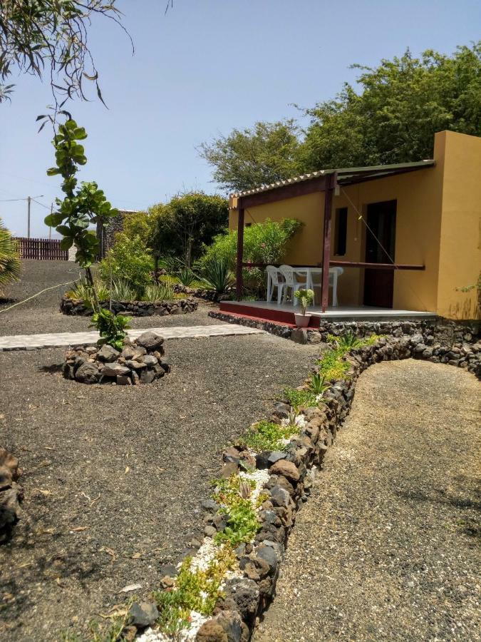 Coin de Paradis,Pavillon Doucimar Porto Novo Exterior foto